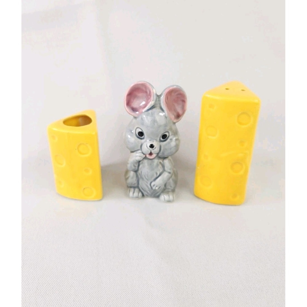 Vintage Mouse Cheese Wedge Salt And Pepper Shakers Toothpick Holder Set Japan